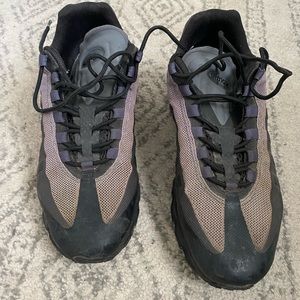 Black Nike AirMax - Size 10.5